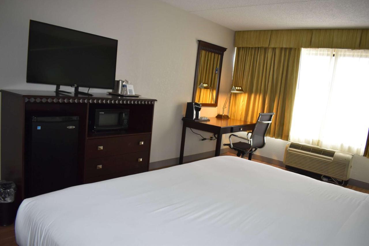 Wyndham Garden Ann Arbor Hotel Buitenkant foto